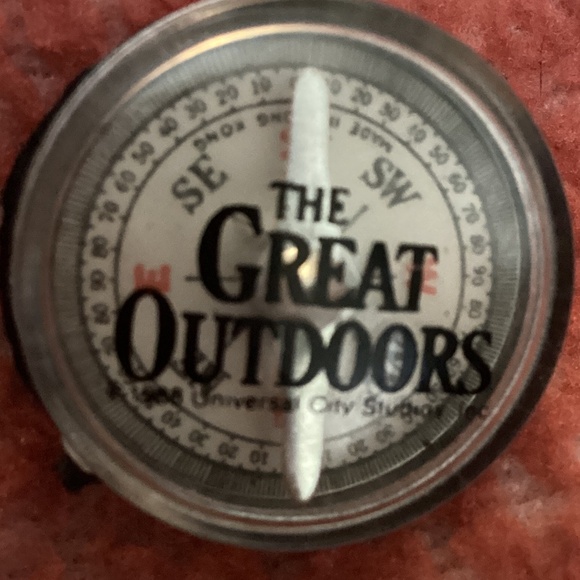 Vintage 1988 The Great Outdoors Promo Movie Compass Pinback Pin Button Bening - Picture 4 of 4